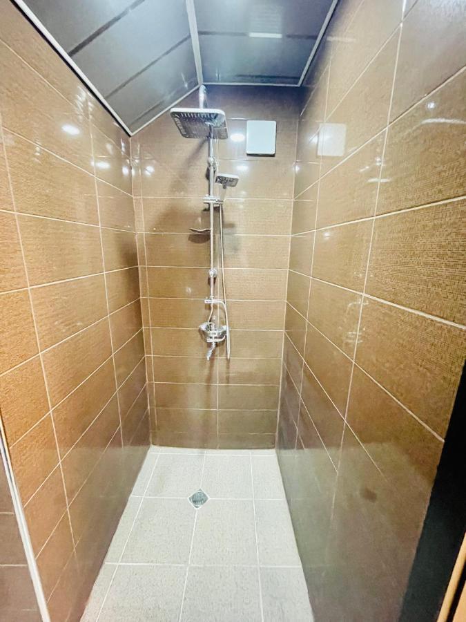 Quality Inn Tbilisi Exterior photo